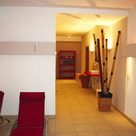 Semesterbostad Home, Fiss