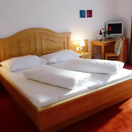 Home, Tatil Evi Fiss