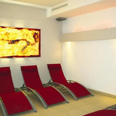 Дом отдыха Home, *